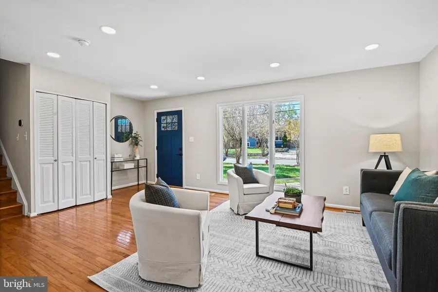 704 Alabama Dr, Herndon, VA 20170 - #3