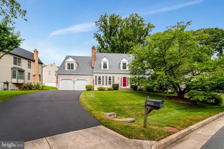 5300 Lindsay St, Fairfax, VA 22032 - #3