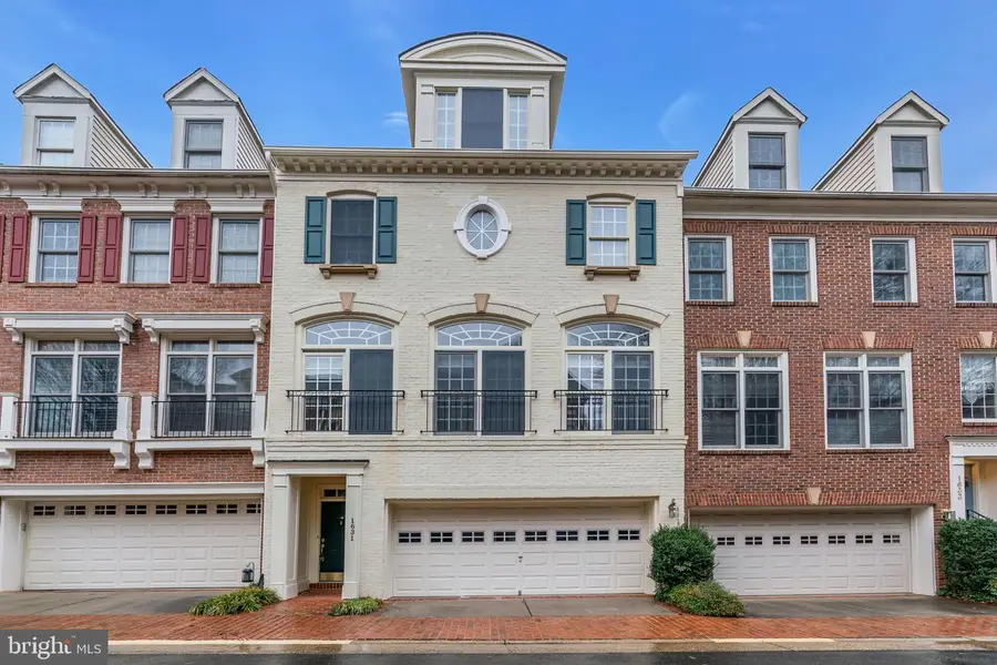 1631 Colonial Hills Dr, McLean, VA 22102 - #2