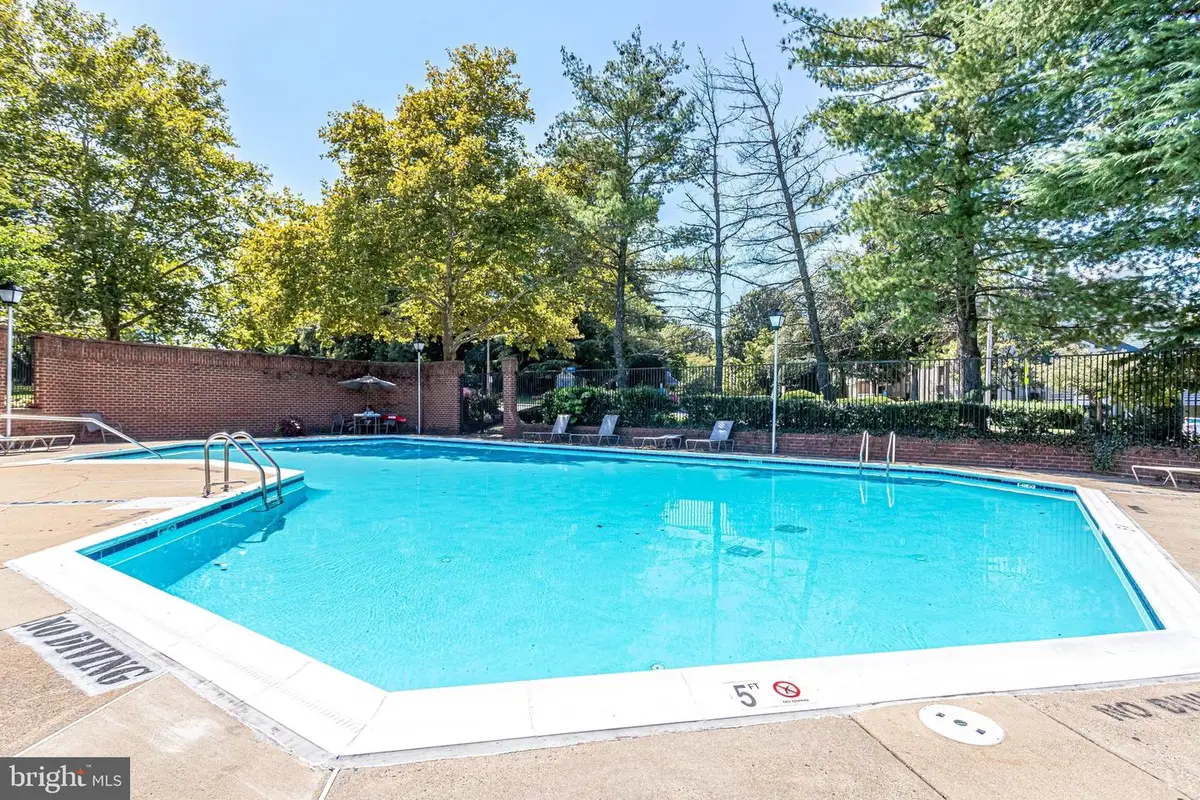 7598-l Lakeside Village Dr #l, Falls Church, VA 22042 - #1