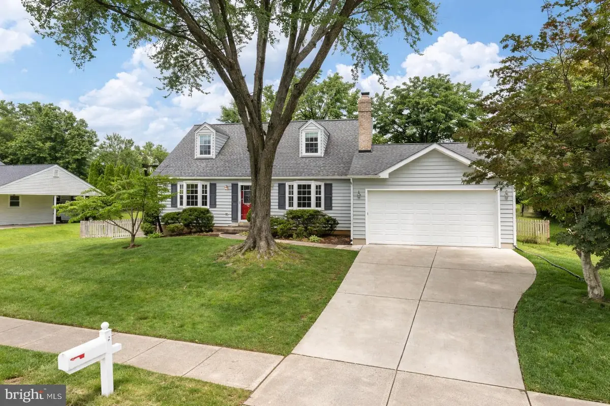 10118 Spinning Wheel Ct, Fairfax, VA 22032 - #1
