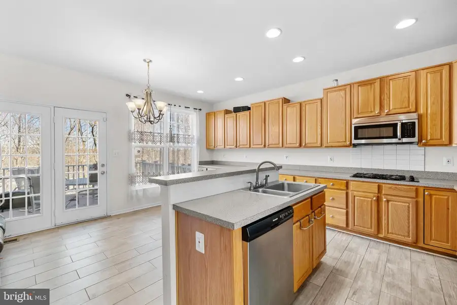 8135 Dove Cottage Ct, Lorton, VA 22079 - #2