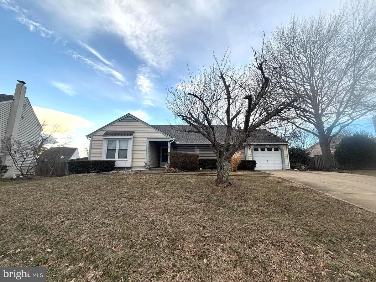 5406 Clubside Ln, Centreville, VA 20120 - #1