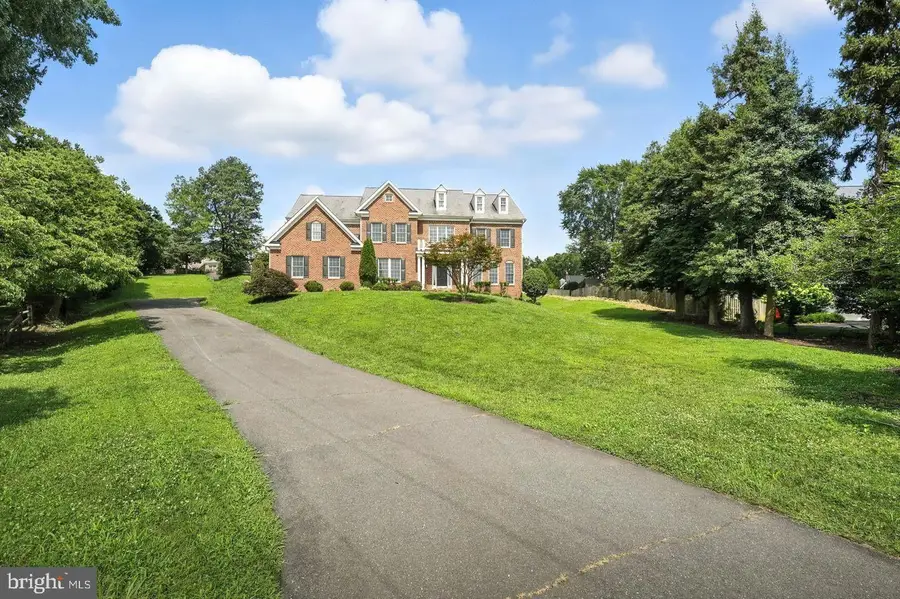 6634 Brawner St, McLean, VA 22101 - #2