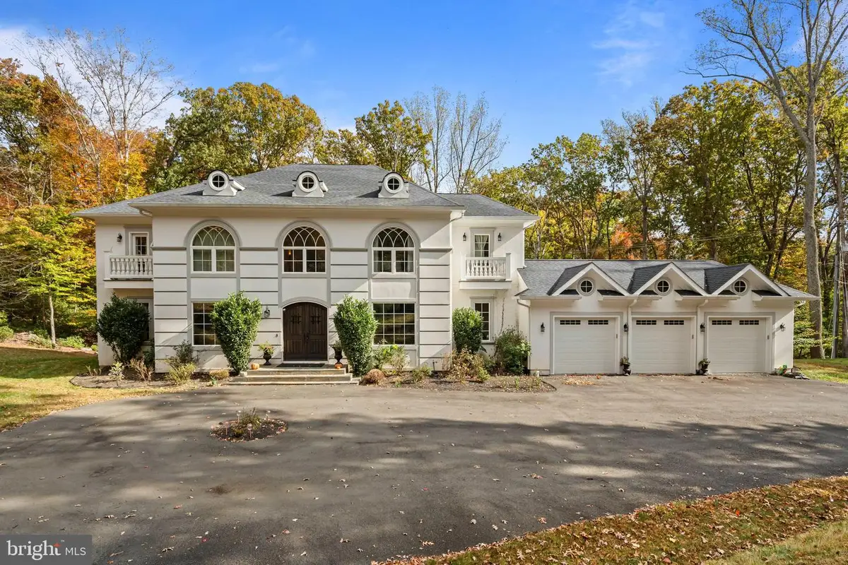 13025 Yates Ford Rd, Clifton, VA 20124 - #1