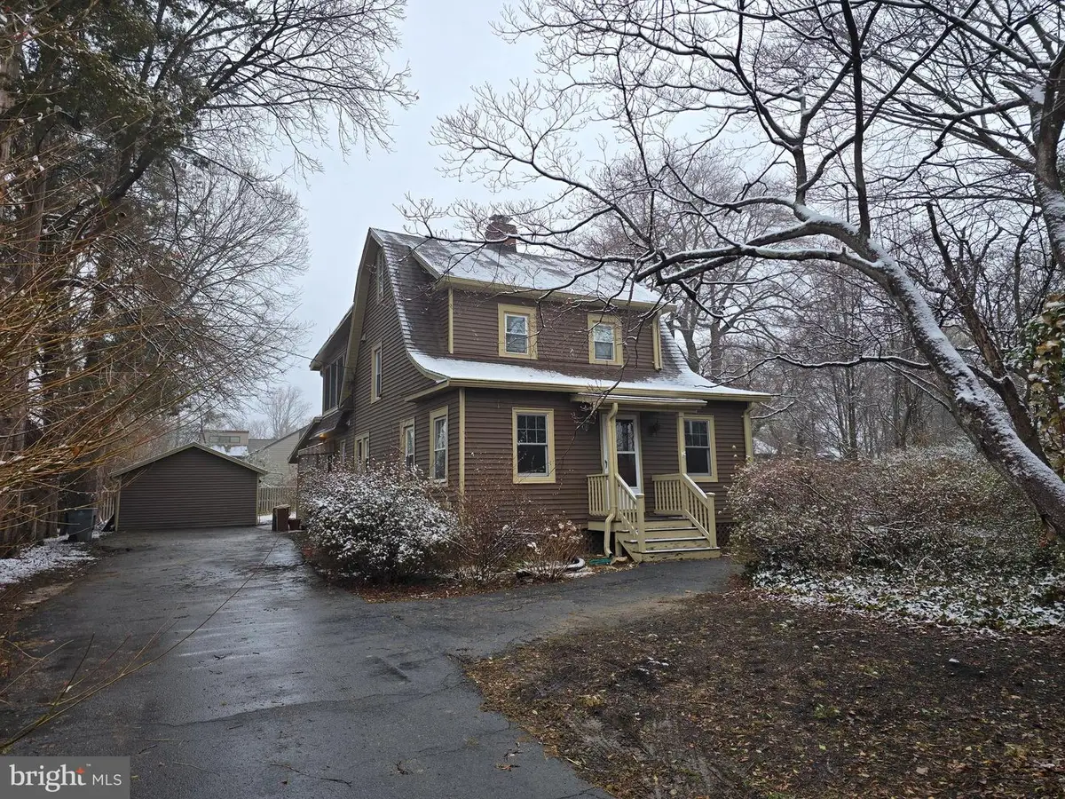 1616 Chain Bridge Rd, McLean, VA 22101 - #1