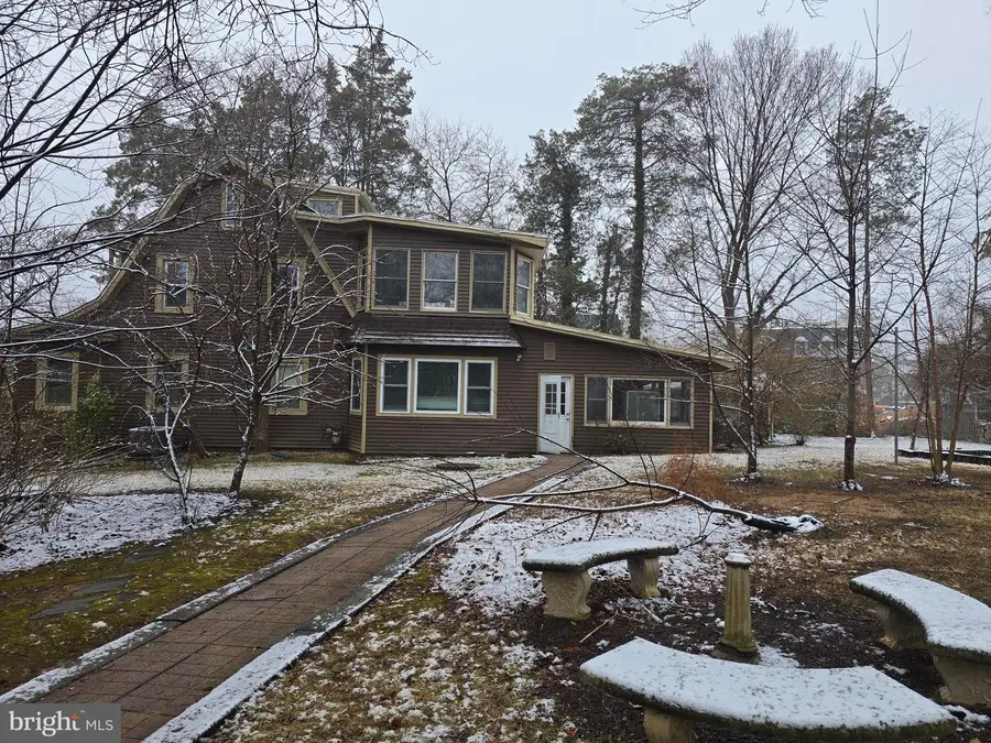 1616 Chain Bridge Rd, McLean, VA 22101 - #2