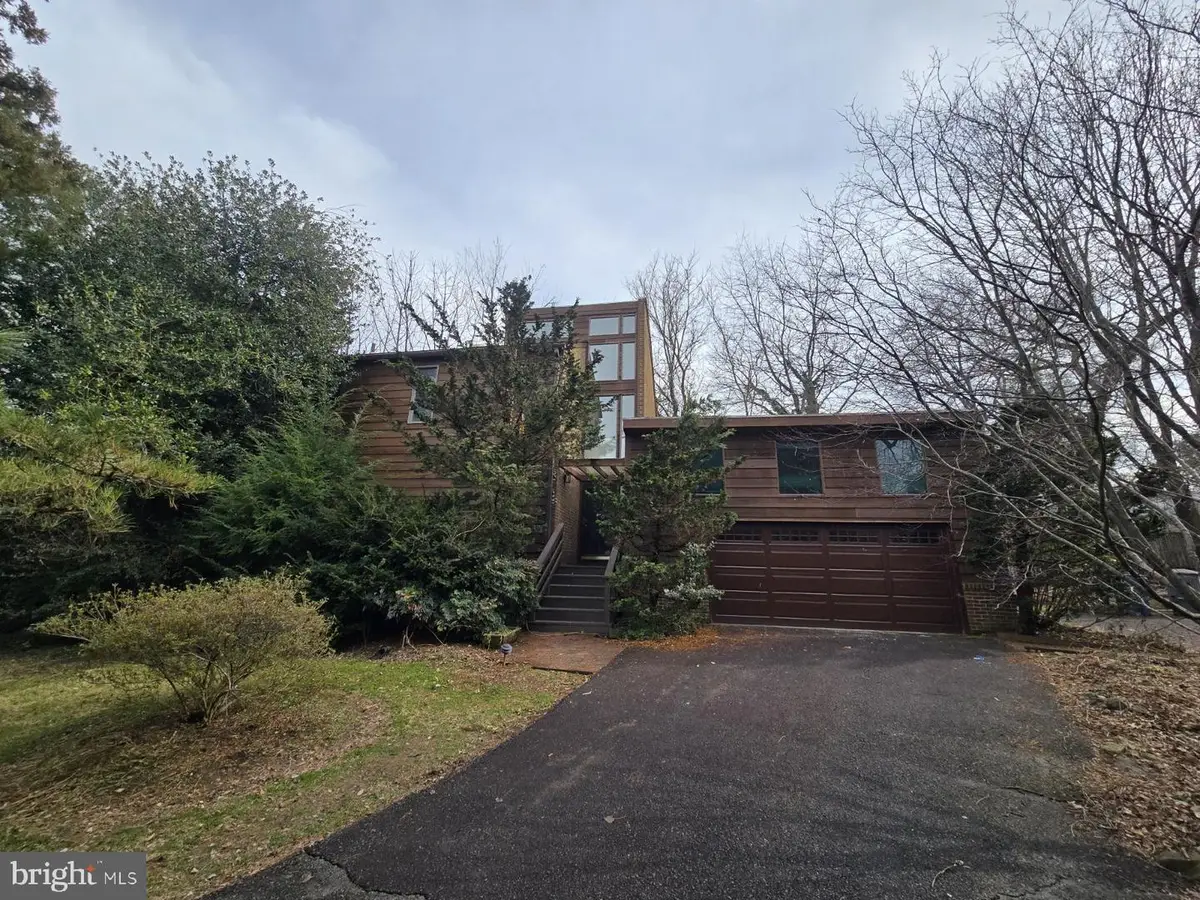 1528 Pathfinder Ln, McLean, VA 22101 - #1