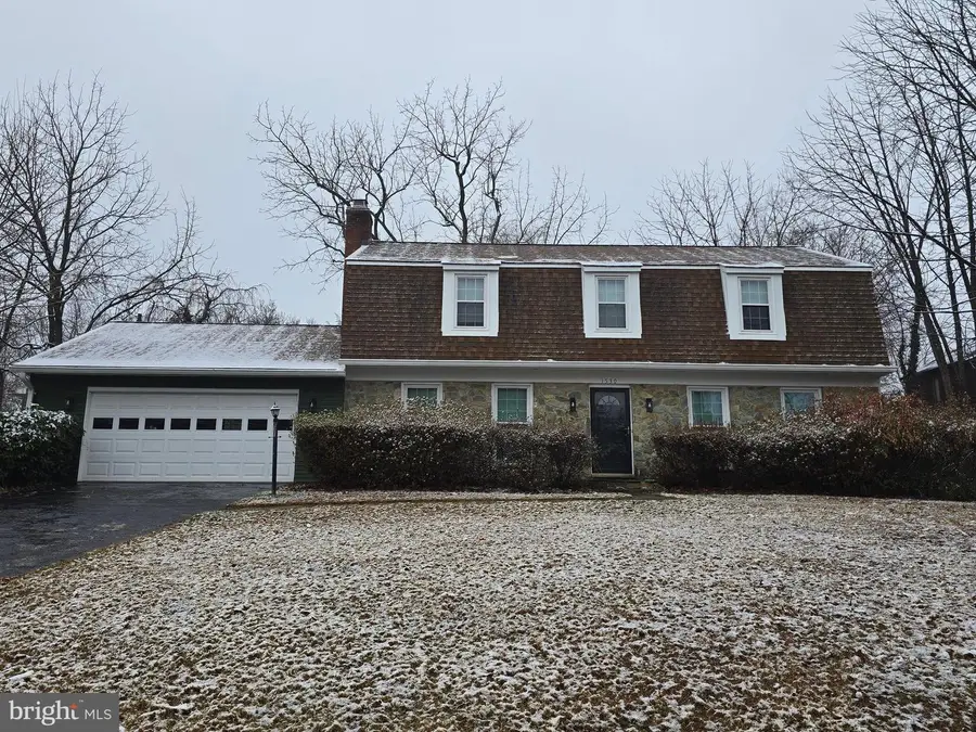 1530 Pathfinder Ln, McLean, VA 22101 - #2