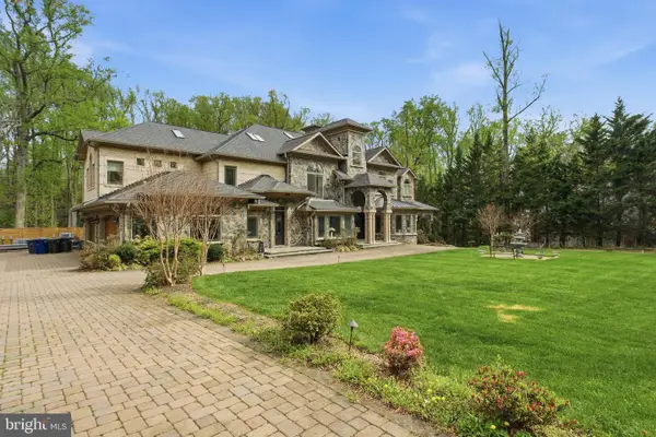 8735 Brook Rd, MCLEAN, VA 22102