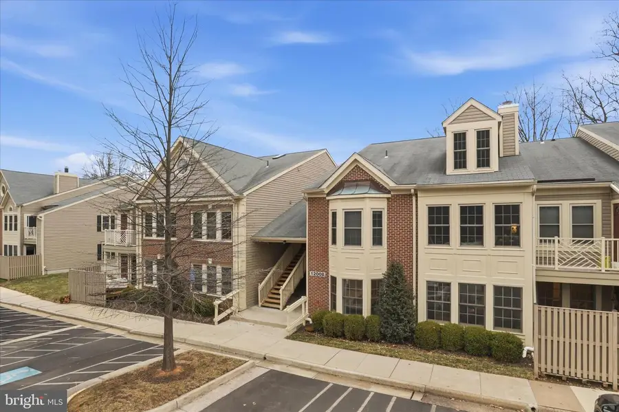 12008 Ridge Knoll Dr #7, Fairfax, VA 22033 - #3