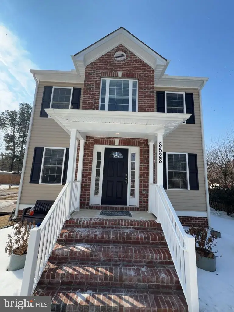 8528 Engleside St, Alexandria, VA 22309 - #2
