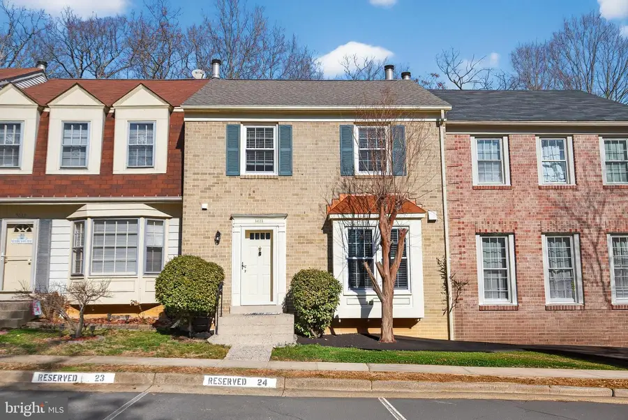 5635 Sutherland Ct, Burke, VA 22015 - #2