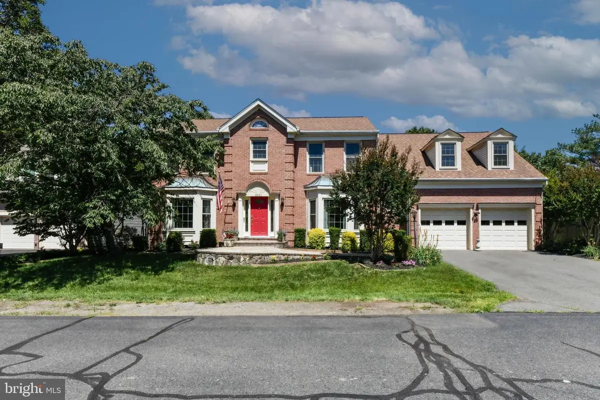 2630 Paddock Gate Ct, Herndon, VA 20171 - #1