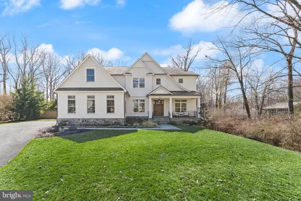 8621 Mchenry St, VIENNA, VA 22180