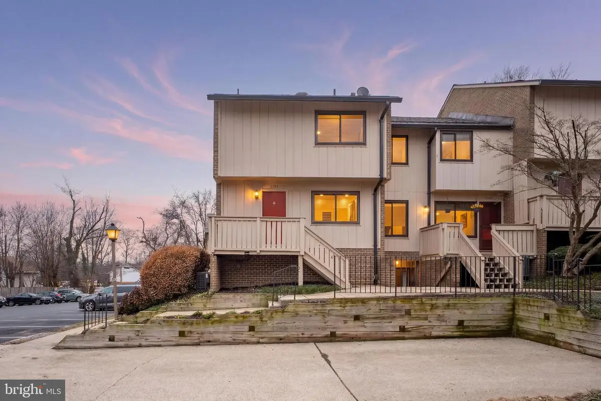 2704 Glengyle Dr #19, Vienna, VA 22181 - #1