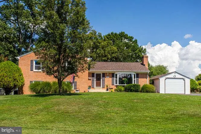 5004 Larno Dr, Alexandria, VA 22310 - #3