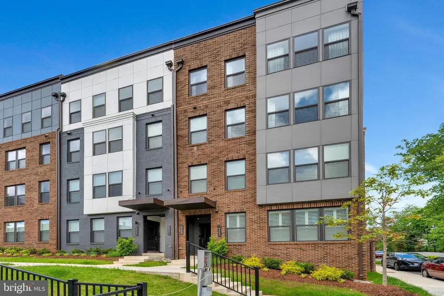 4149 Red Mulberry Dr, Fairfax, VA 22033 - #3