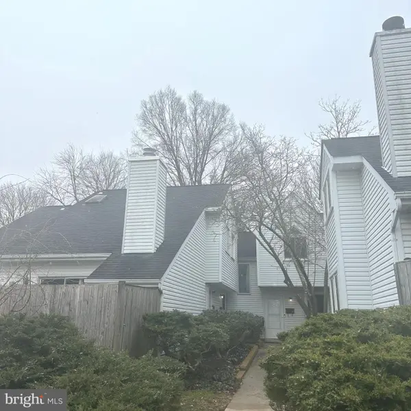 805 Locust St #6, HERNDON, VA 20170