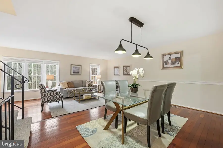 8967 Omega Ct, Springfield, VA 22152 - #2