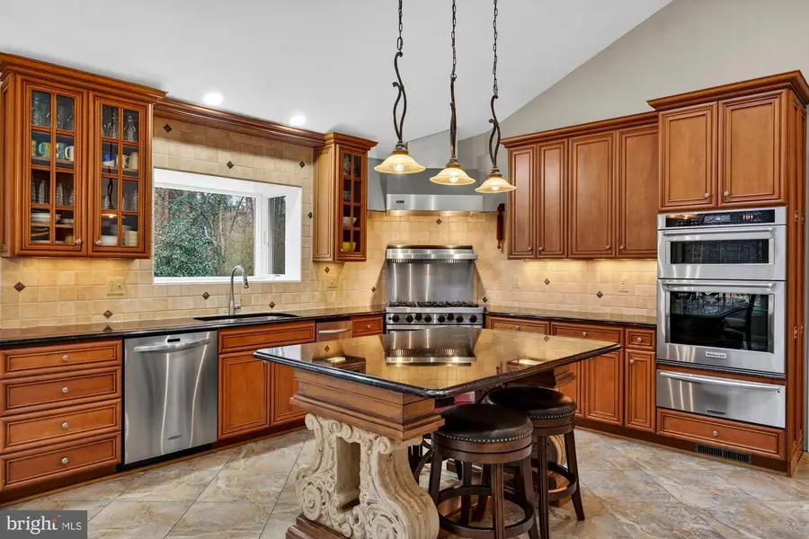 15197 Wetherburn Dr, Centreville, VA 20120 - #3