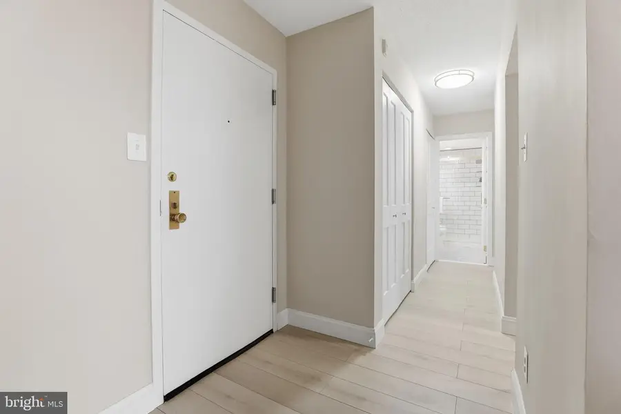 2311 Pimmit Dr #603, Falls Church, VA 22043 - #2