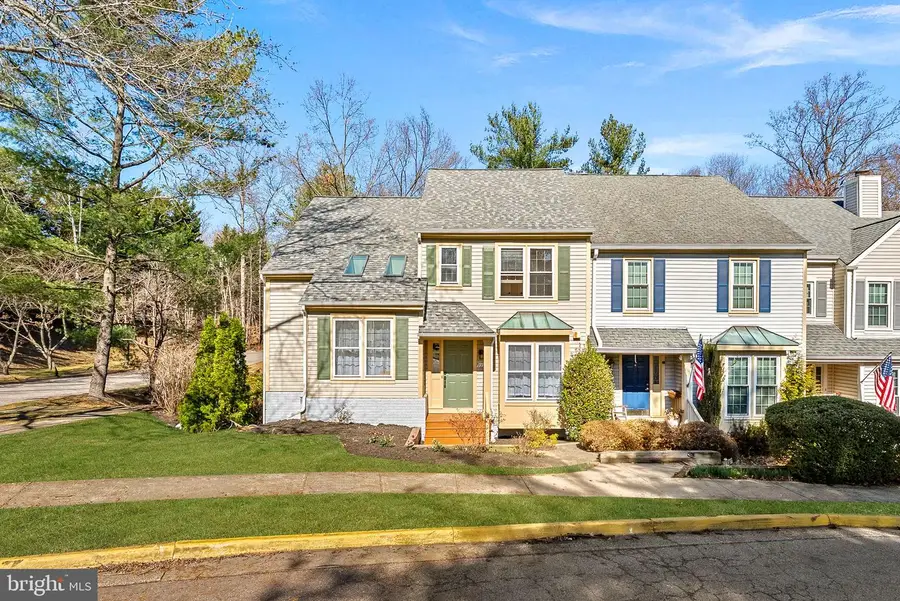 8228 Maple Ridge Ave, Springfield, VA 22153 - #3