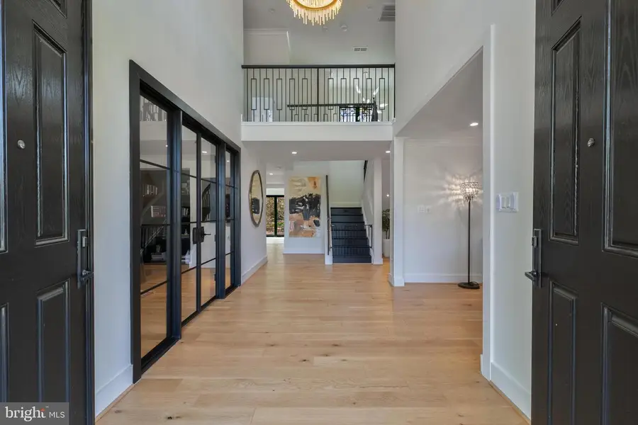 1204 Potomac School Rd, McLean, VA 22101 - #3