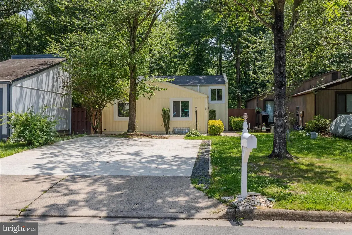 2231 Sanibel Dr, Reston, VA 20191 - #1