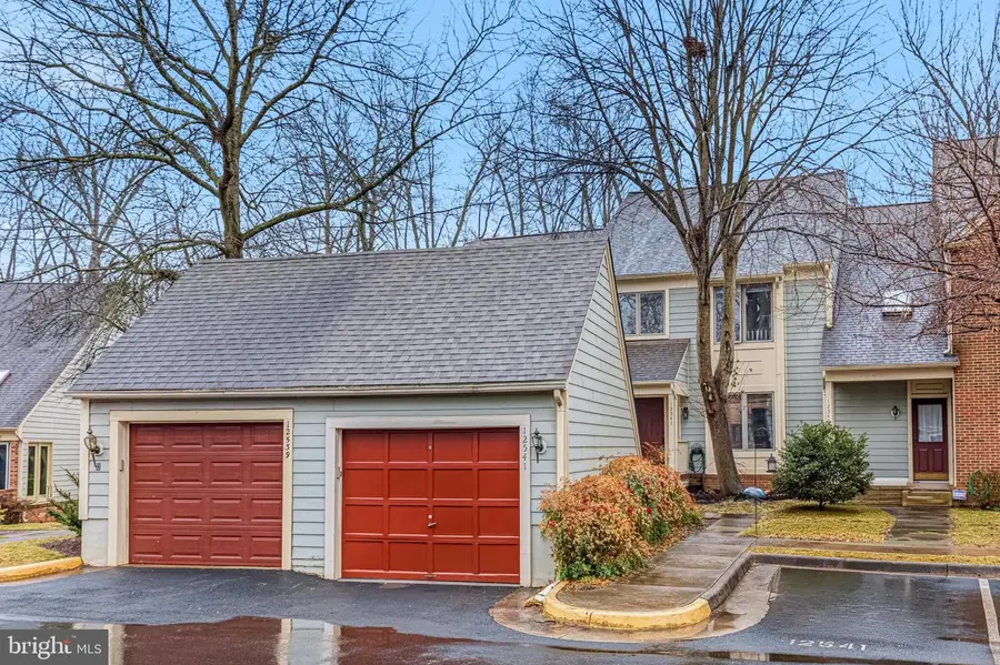 12541 N Lake Ct, Fairfax, VA 22033 - #3