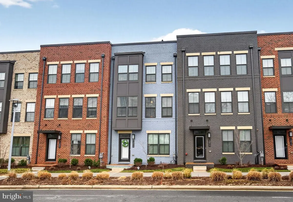 13010 Hattontown Sq, Herndon, VA 20171 - #1