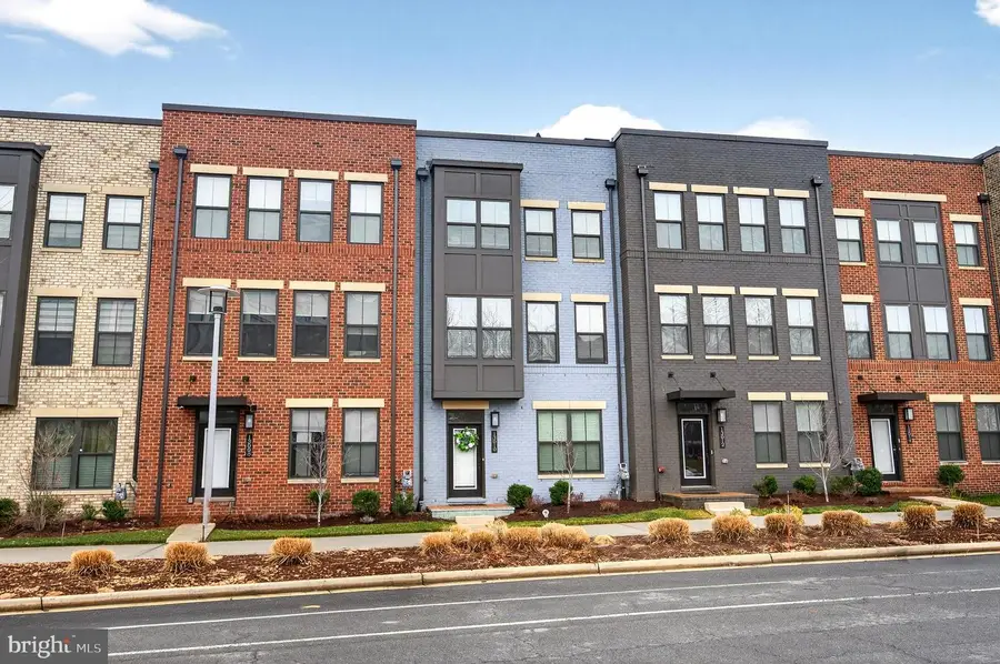 13010 Hattontown Sq, Herndon, VA 20171 - #3