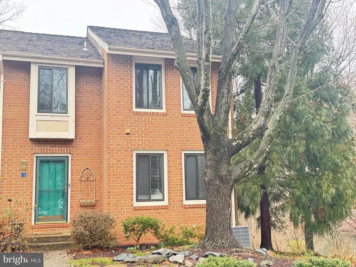 2012 Swans Neck Way, Reston, VA 20191 - #1