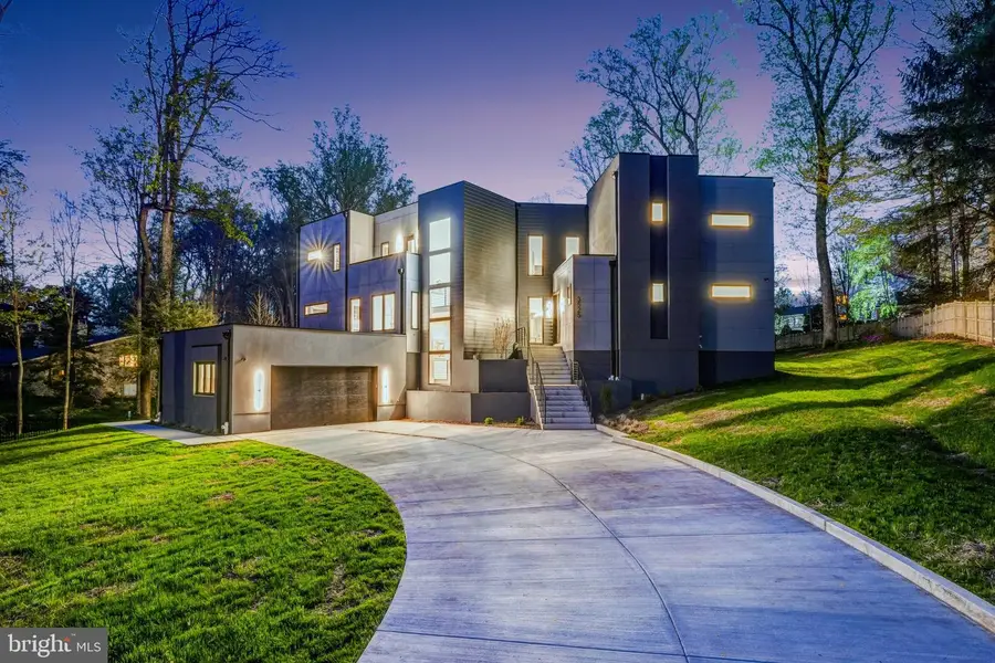 3525 Glenbrook Rd, Fairfax, VA 22031 - #3