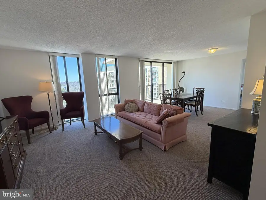 6800 Fleetwood Rd #1002, McLean, VA 22101 - #2