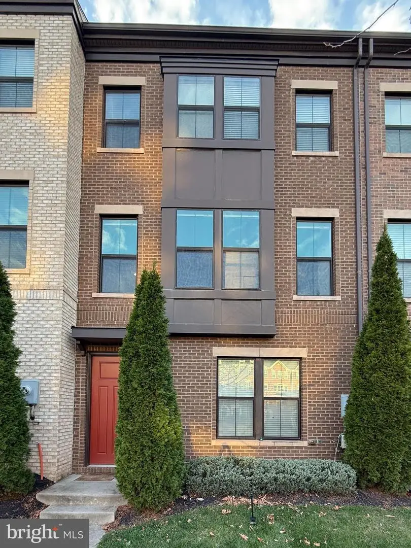 13658 Air And Space Museum Pkwy, Herndon, VA 20171 - #1