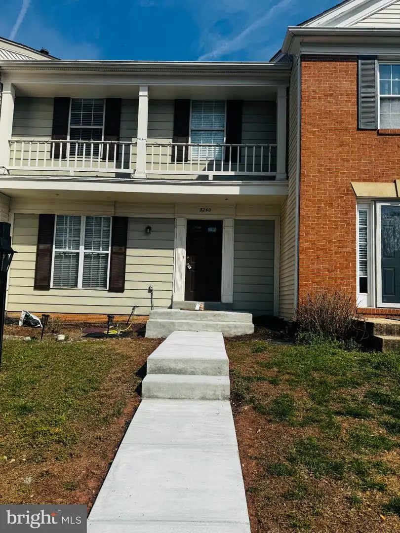 3240 Tayloe Ct, Herndon, VA 20171 - #2