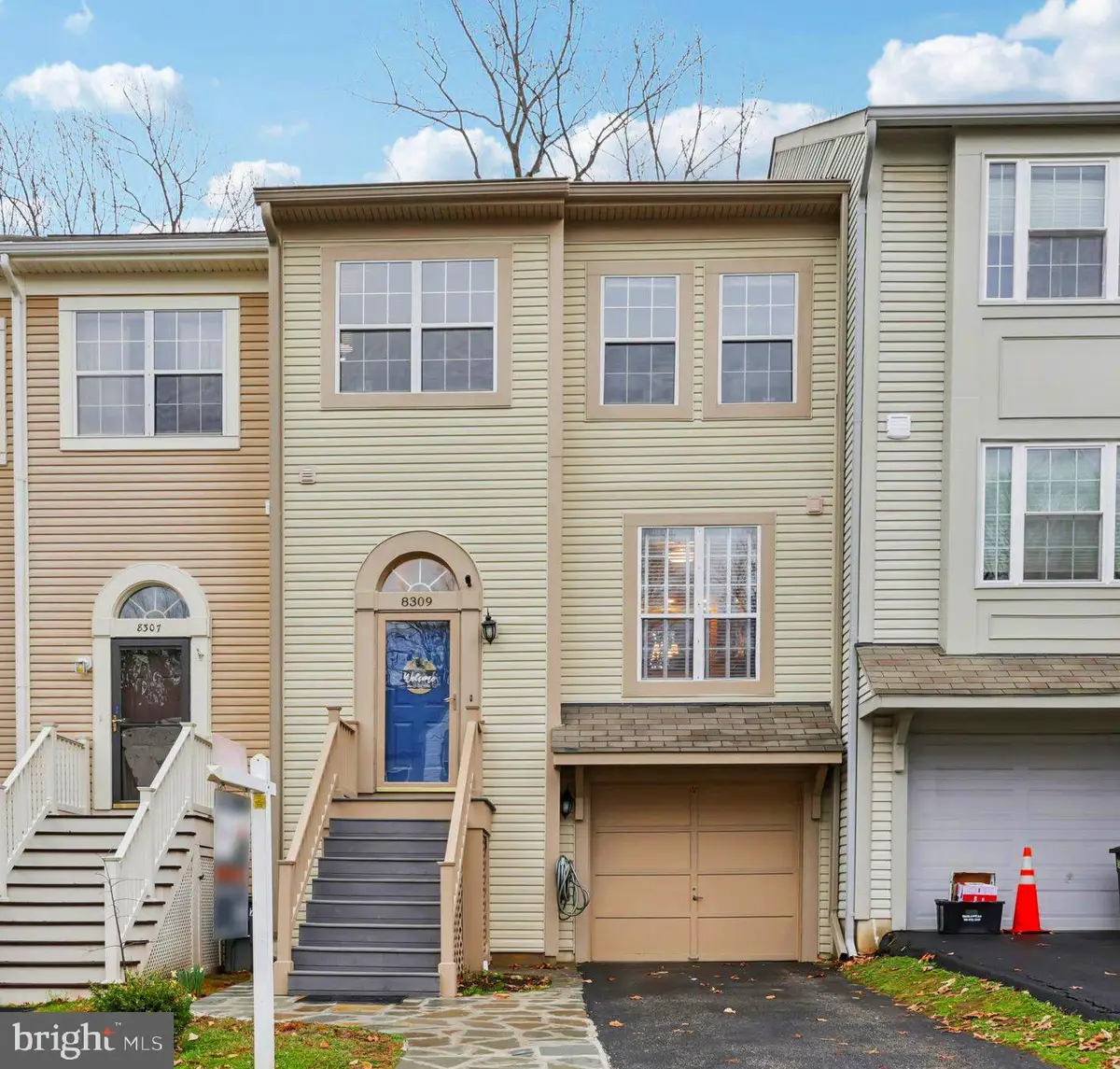 8309 Linden Oaks Ct, Lorton, VA 22079 - #1