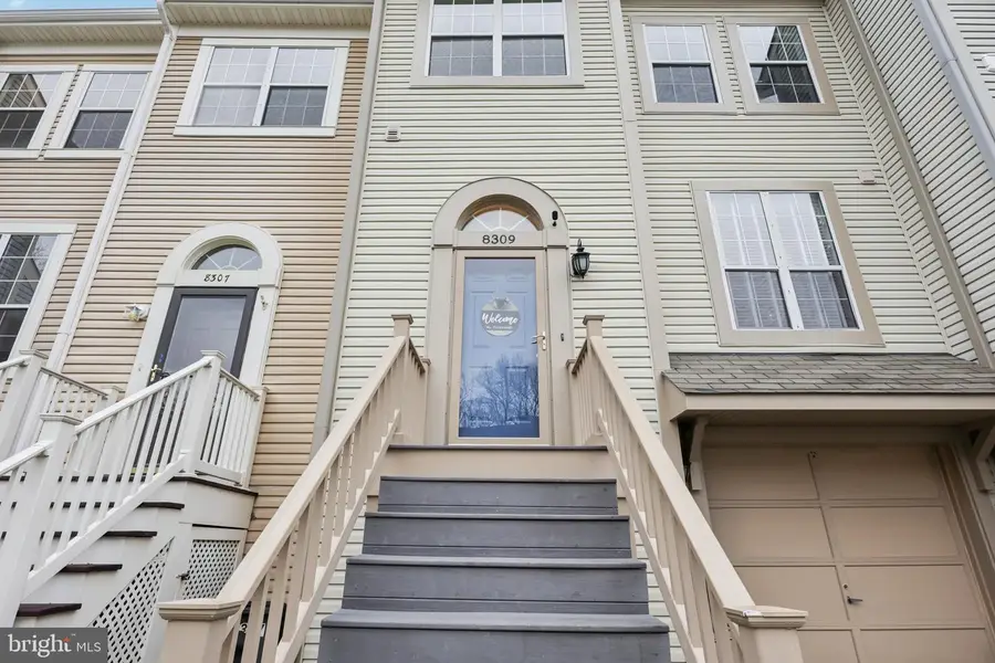 8309 Linden Oaks Ct, Lorton, VA 22079 - #2