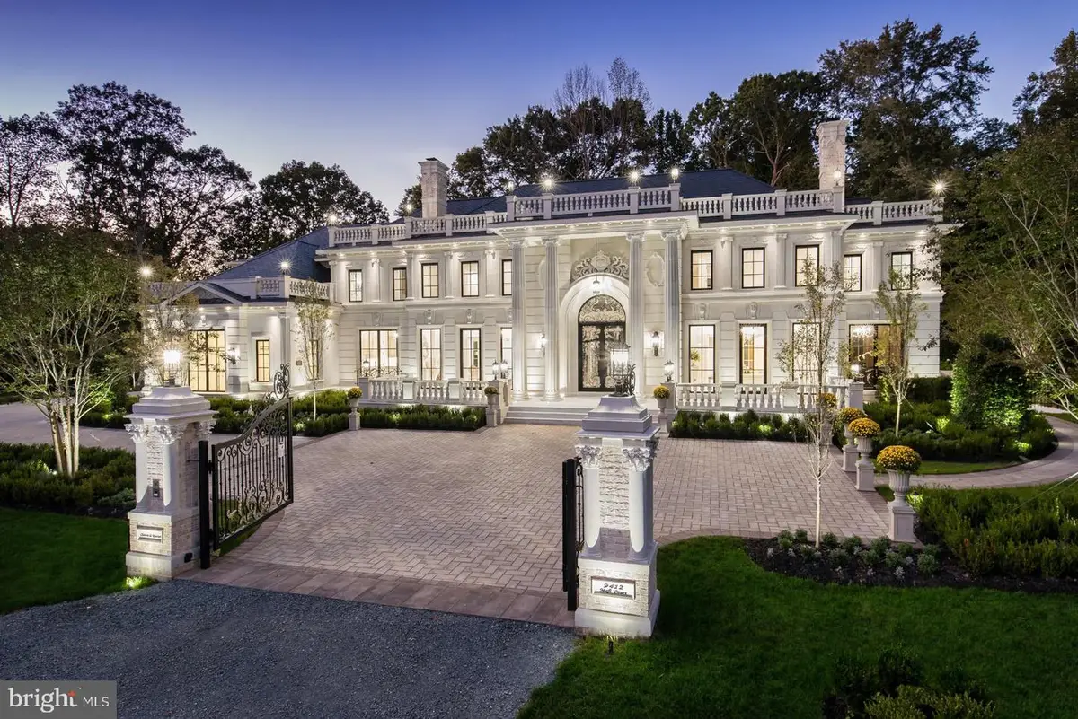 9412 Mafi Ct, Great Falls, VA 22066 - #1