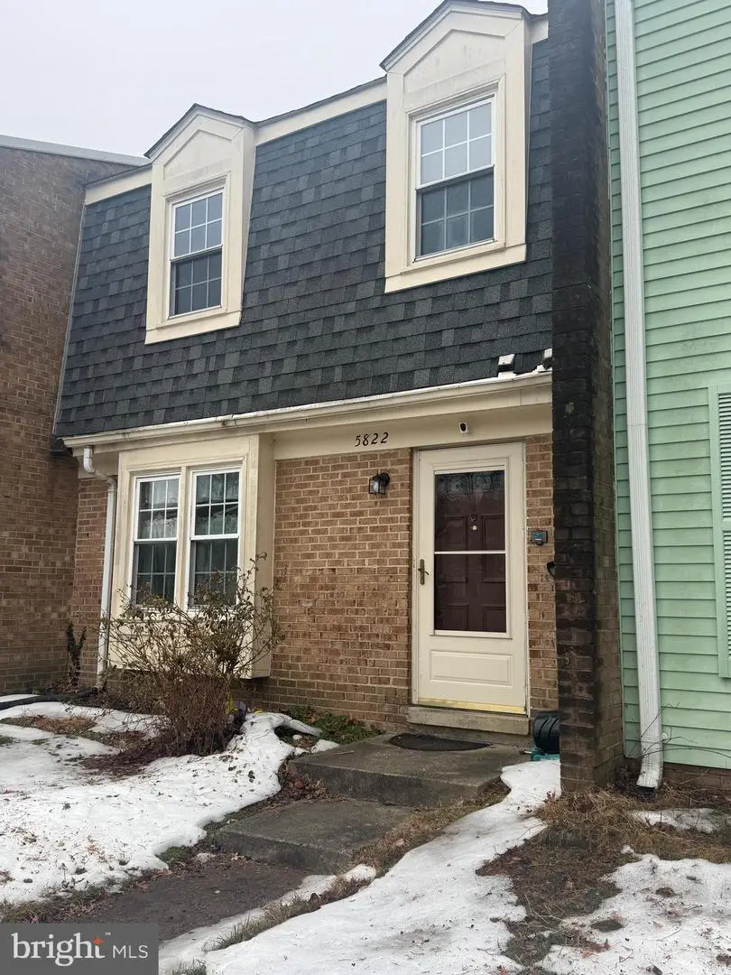 5822 Burke Manor Ct, Burke, VA 22015 - #1