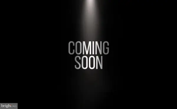 10302 Steamboat Landing Ln, BURKE, VA 22015