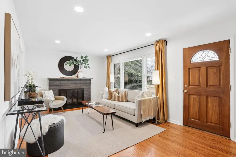 5909 Ridge View Dr, Alexandria, VA 22310 - #3