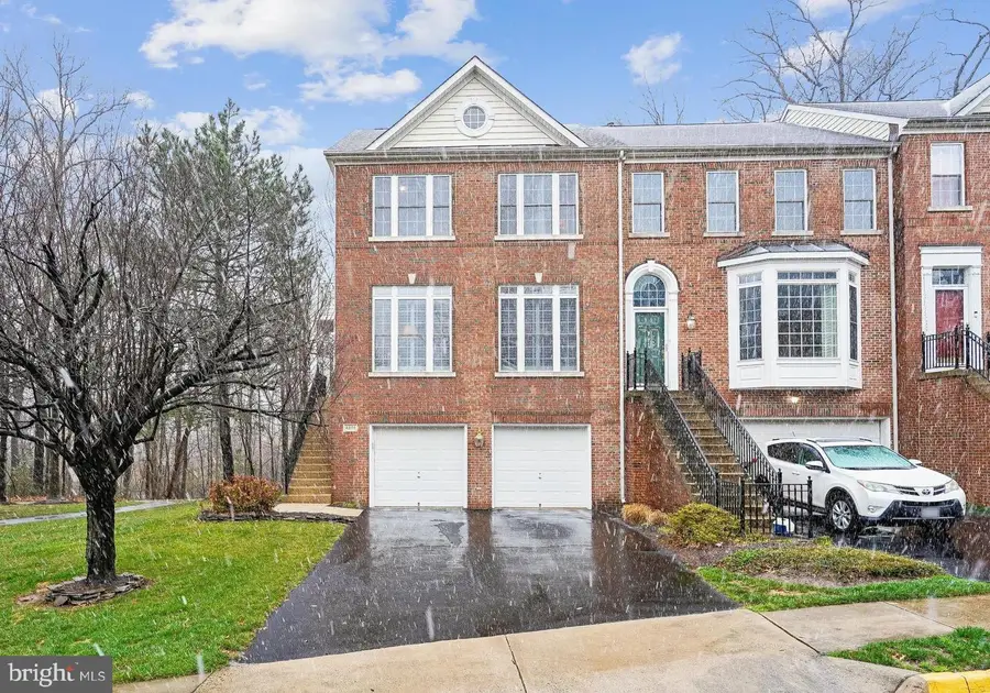 4201 Lower Park Dr, Fairfax, VA 22030 - #2