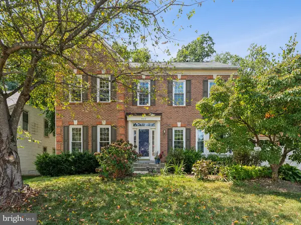 5012 Whisper Willow Dr, FAIRFAX, VA 22030