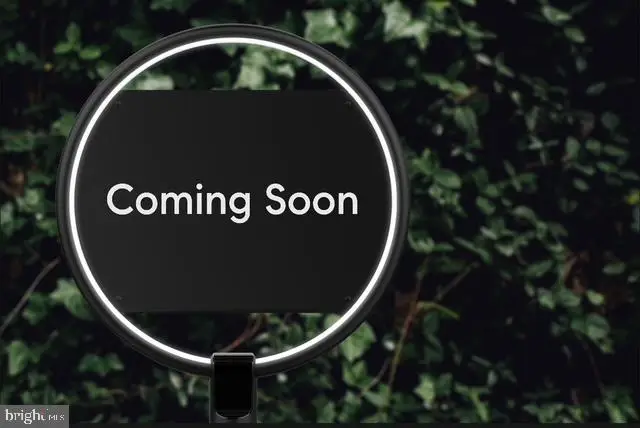 14700 Cranoke St, Centreville, VA 20120 - #1