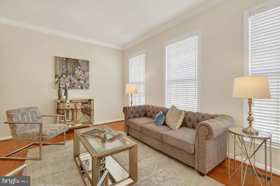 9144 Furey Rd, Lorton, VA 22079 - #3