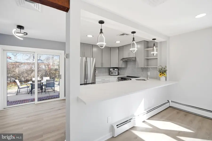 7917 Ashton St, Alexandria, VA 22309 - #3