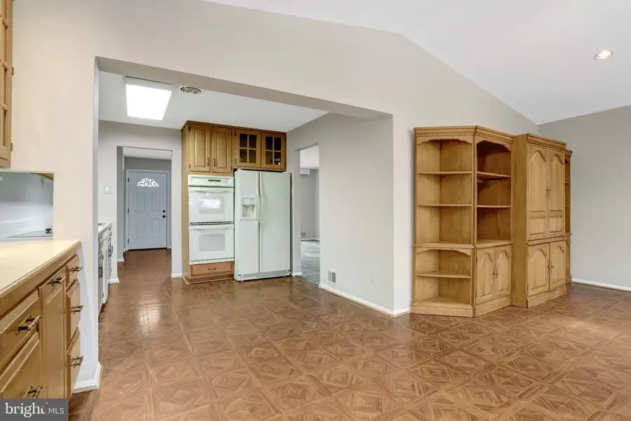 6107 Craft Rd, Alexandria, VA 22310 - #3