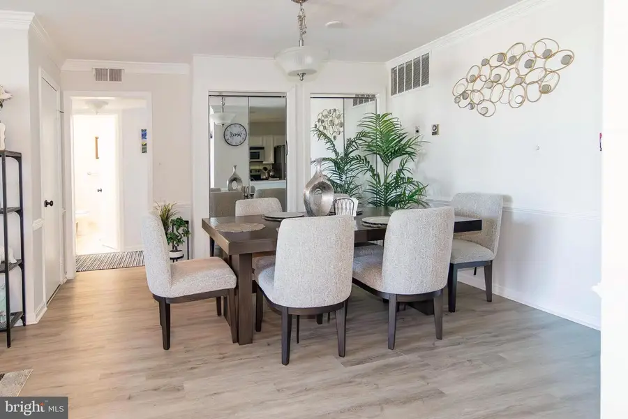 3125 Patrick Henry Dr #230, Falls Church, VA 22044 - #2